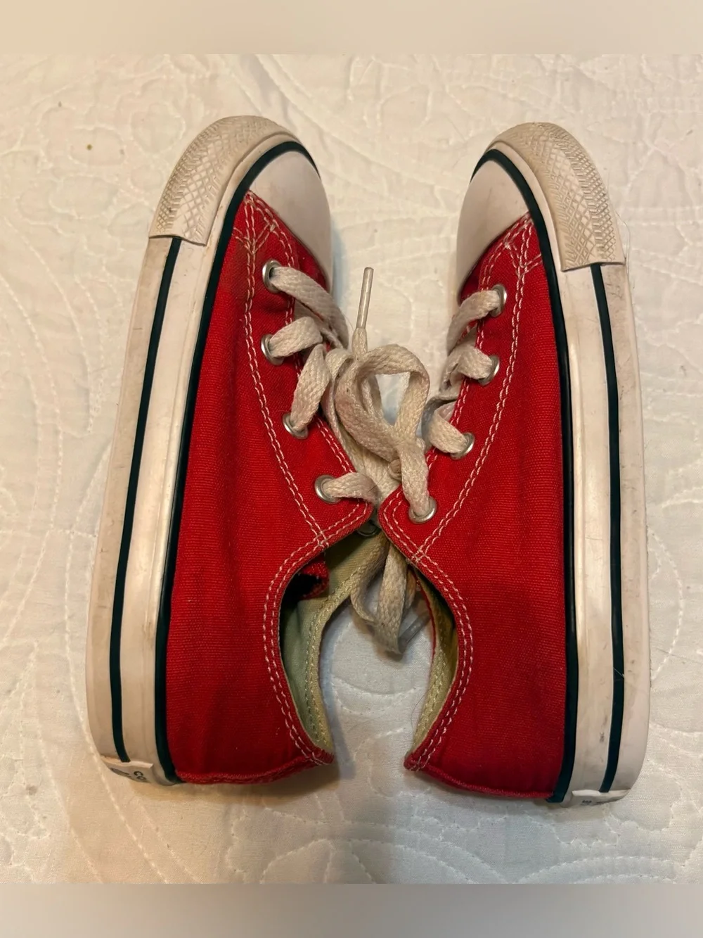 Converse Chuck Taylor All Star Low Top Kids Red Sneakers-Size 10